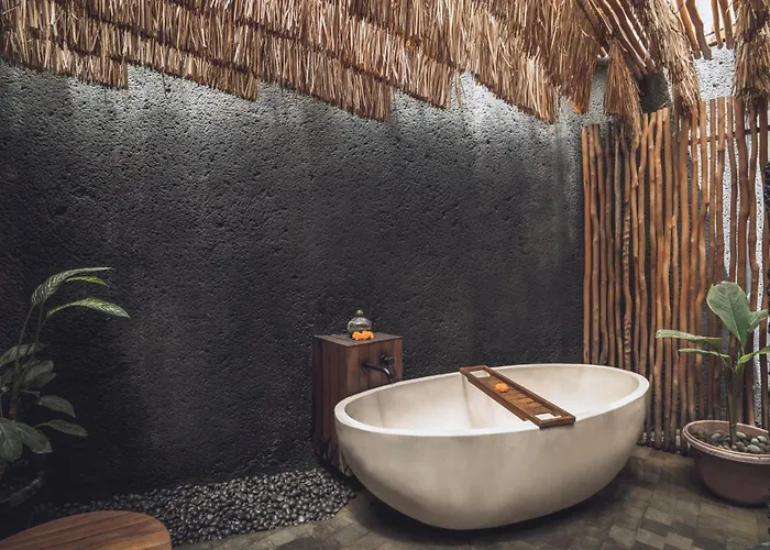 By Ini Vie Hospitality リゾート チャングー