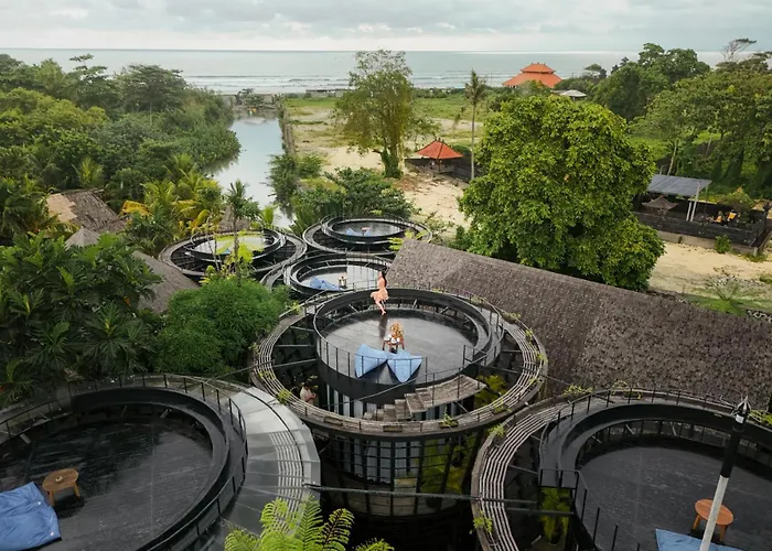 By Ini Vie Hospitality 5*