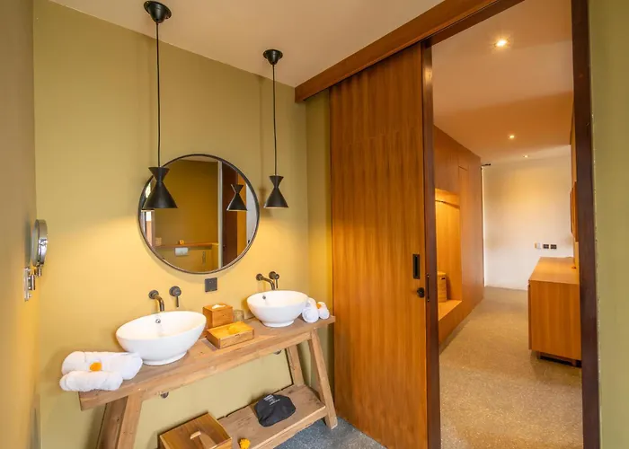 By Ini Vie Hospitality Курортный комплекс Чангу