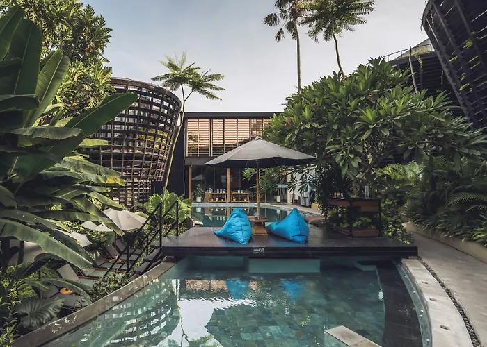 By Ini Vie Hospitality 5*